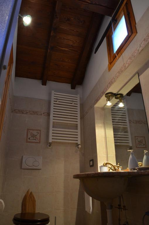 אפריקלה B&B Da Giua' מראה חיצוני תמונה